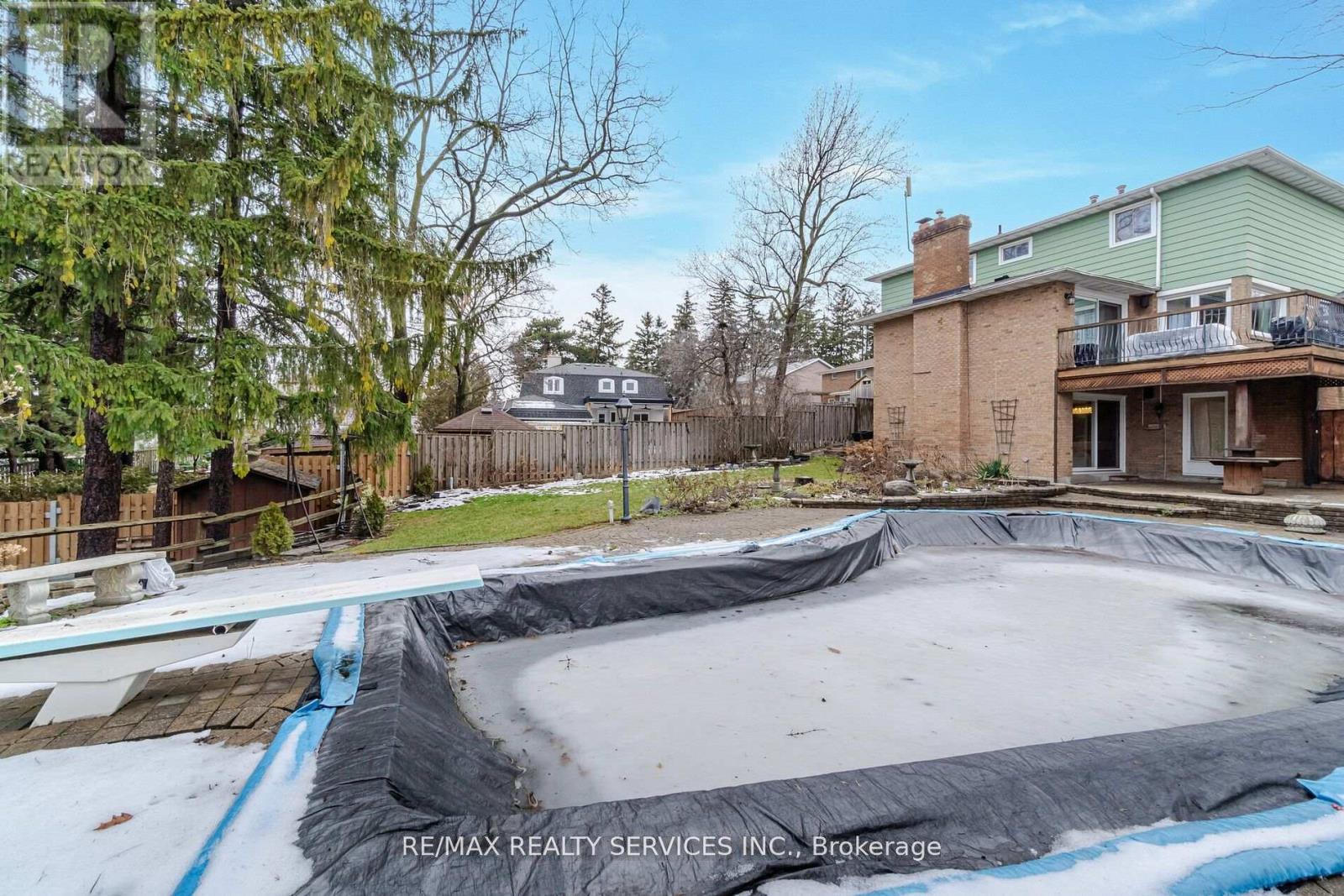 15 Pine Ridge Lane, Brampton, Ontario  L6W 1G6 - Photo 32 - W12822192