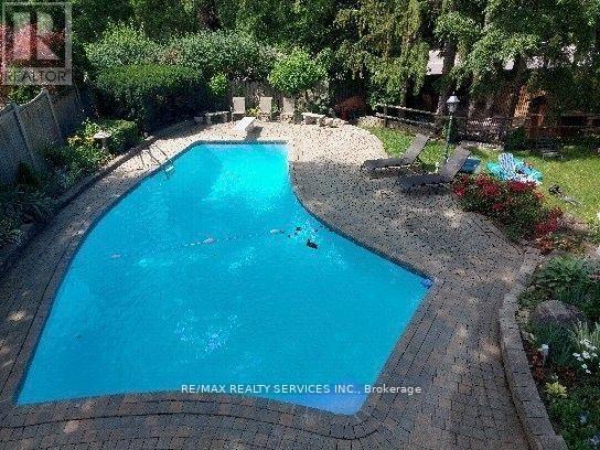 15 Pine Ridge Lane, Brampton, Ontario  L6W 1G6 - Photo 36 - W12822192