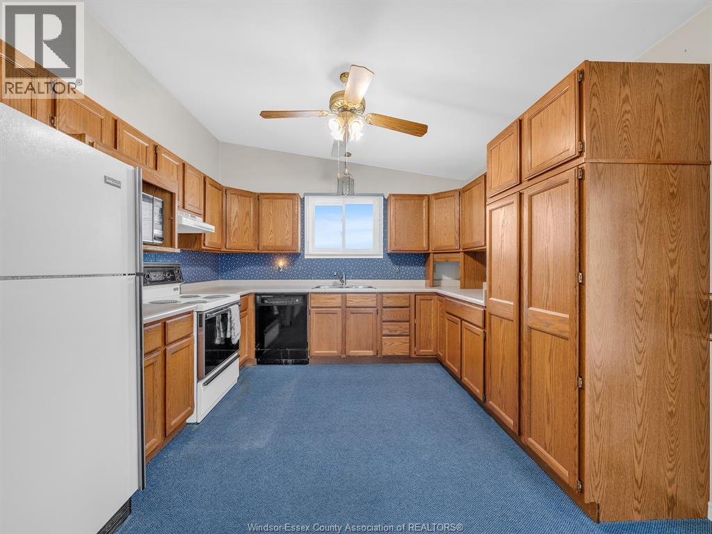 1632 Elmwood, Lakeshore, Ontario N0R 1A0 - Photo 12 - 26004300