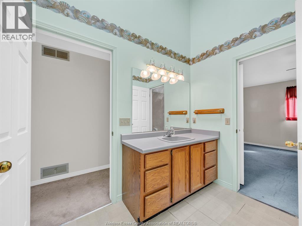 1632 Elmwood, Lakeshore, Ontario N0R 1A0 - Photo 21 - 26004300