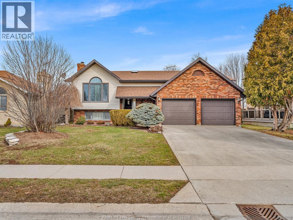 1632 Elmwood, Lakeshore, Ontario N0R 1A0 - Photo 3 - 26004300