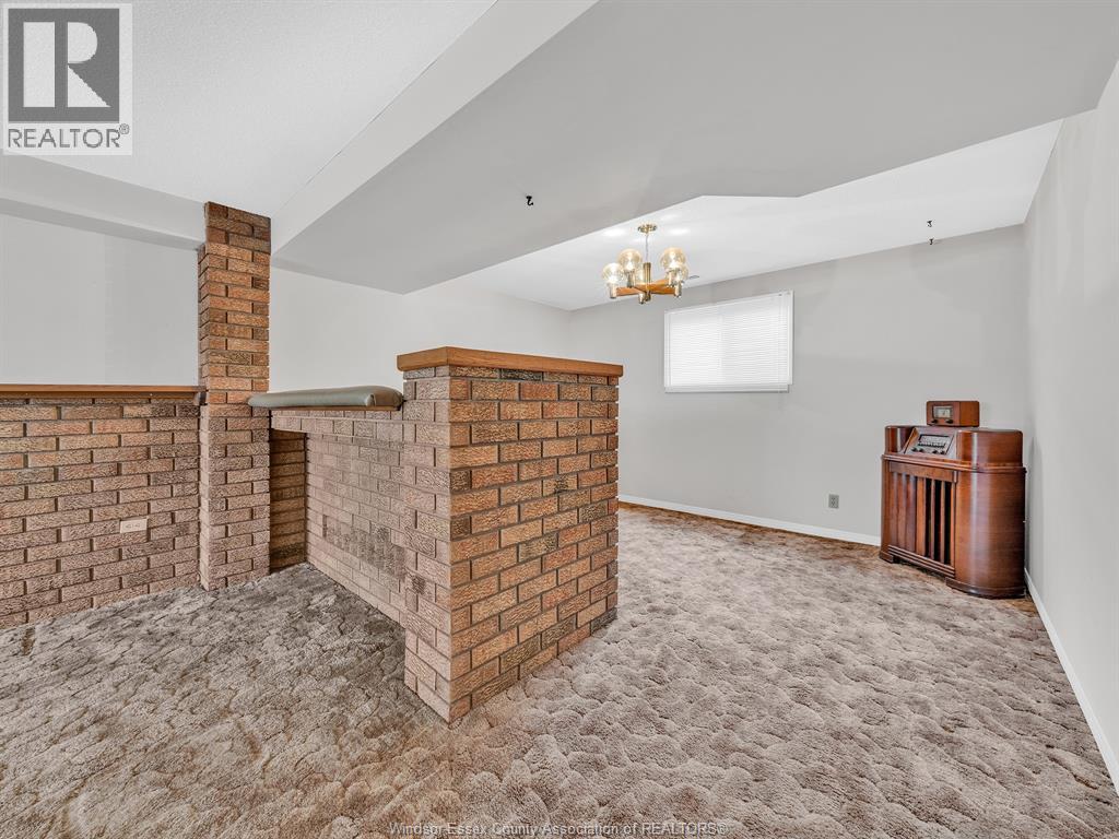 1632 Elmwood, Lakeshore, Ontario N0R 1A0 - Photo 31 - 26004300