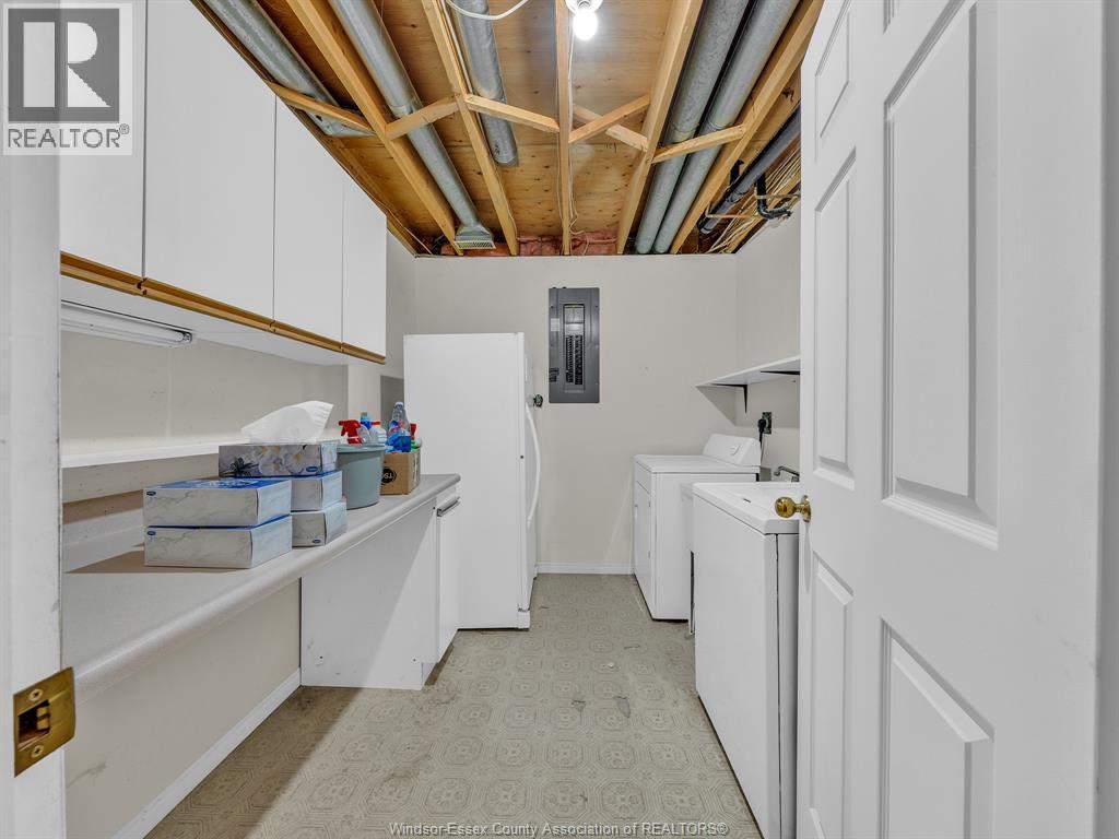 1632 Elmwood, Lakeshore, Ontario N0R 1A0 - Photo 36 - 26004300