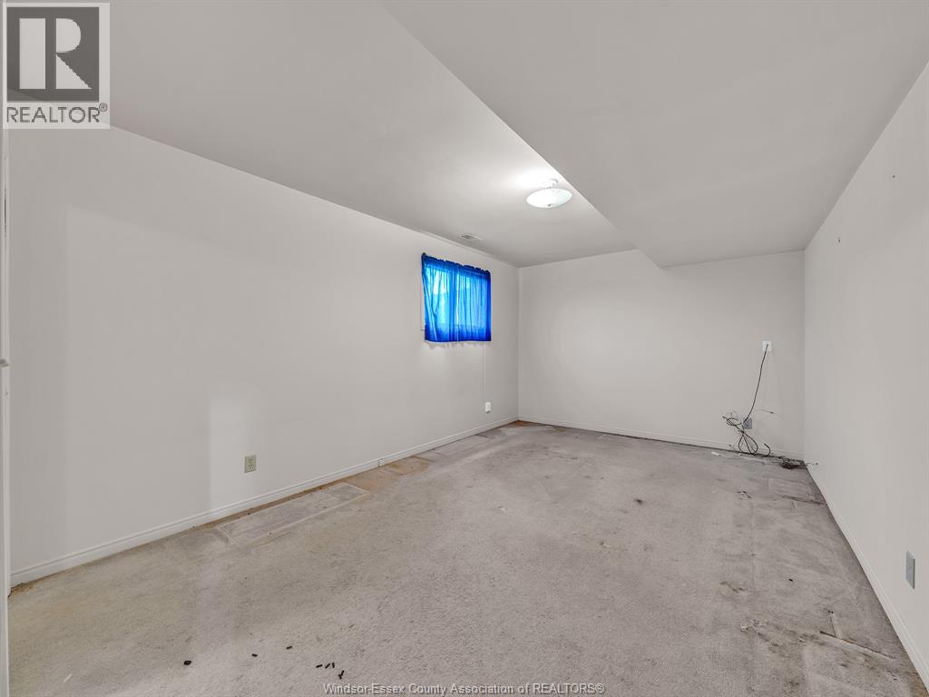 1632 Elmwood, Lakeshore, Ontario N0R 1A0 - Photo 37 - 26004300