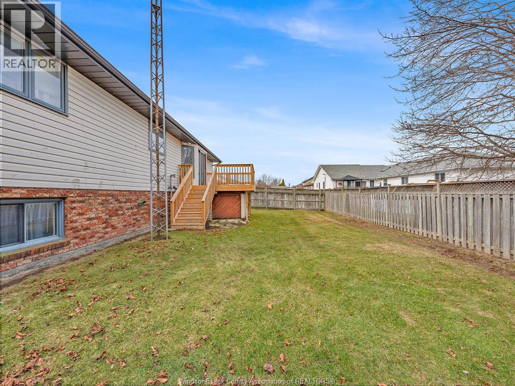 1632 Elmwood, Lakeshore, Ontario N0R 1A0 - Photo 46 - 26004300