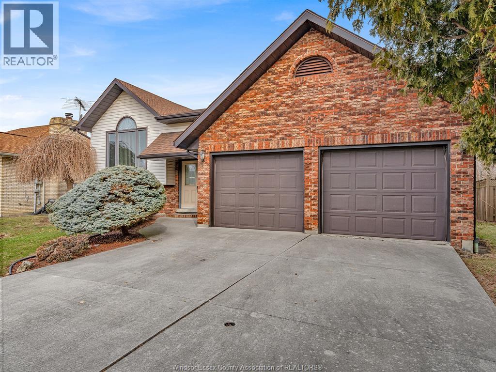 1632 Elmwood, Lakeshore, Ontario N0R 1A0 - Photo 5 - 26004300