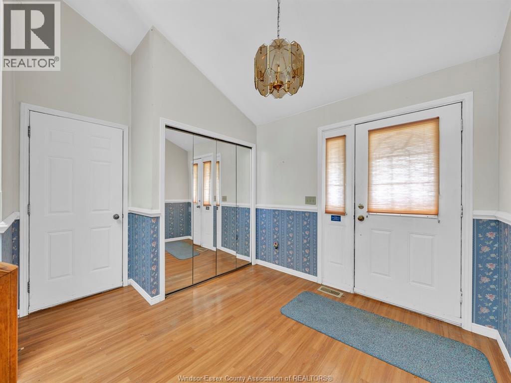 1632 Elmwood, Lakeshore, Ontario N0R 1A0 - Photo 8 - 26004300