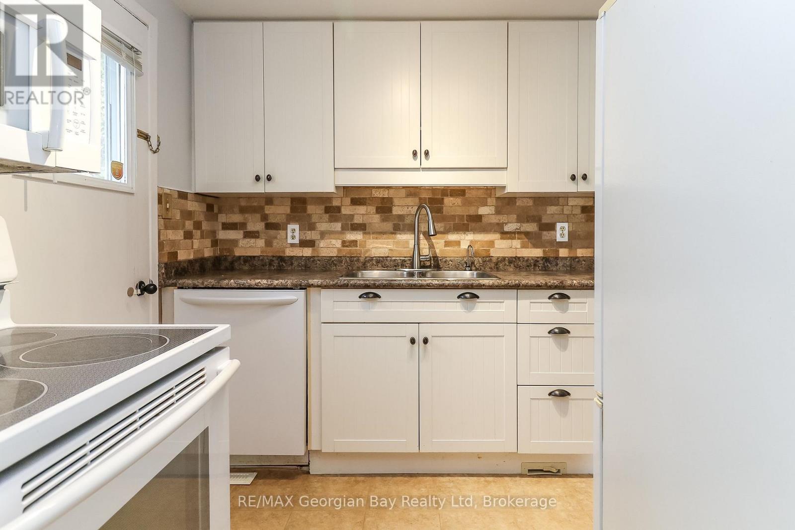 771 Birchwood Drive, Midland, Ontario  L4R 2P8 - Photo 15 - S12833928