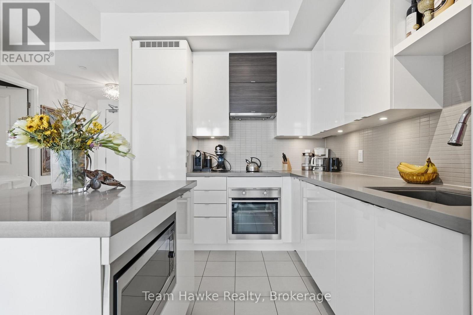 2206 - 59 Annie Craig Drive, Toronto, Ontario  M8V 0C4 - Photo 13 - W12833938