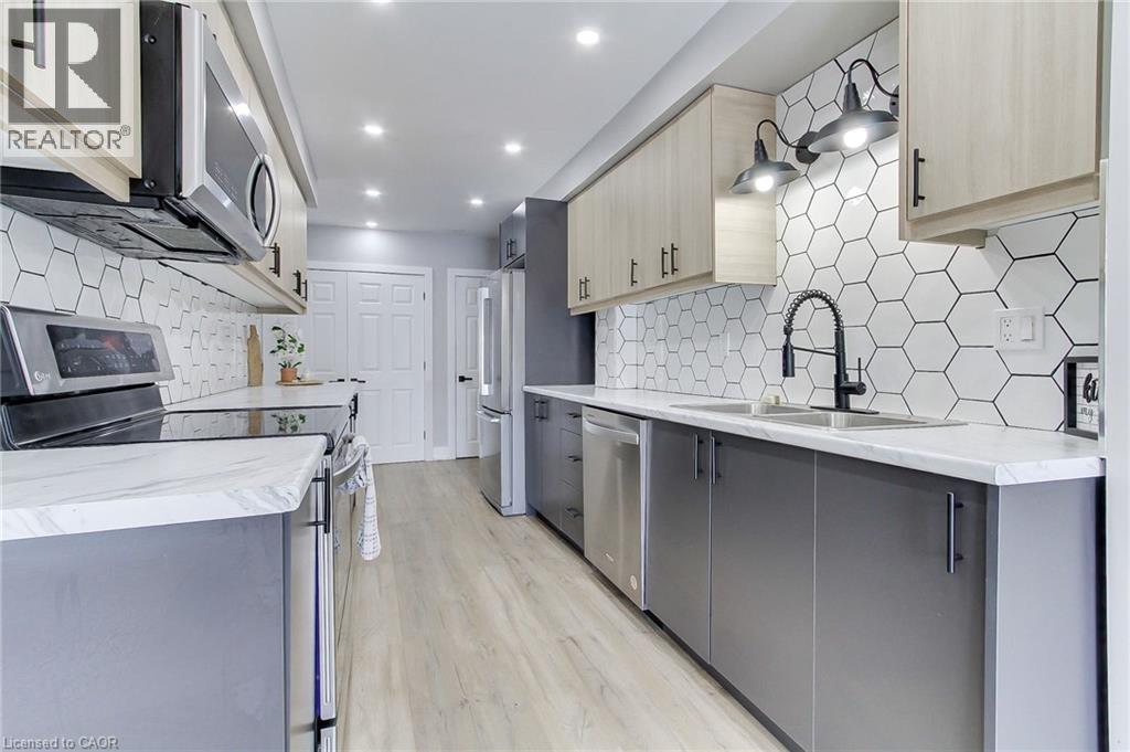 165 Kozlov Street Unit# 50, Barrie, Ontario  L4N 7M7 - Photo 11 - 40808311