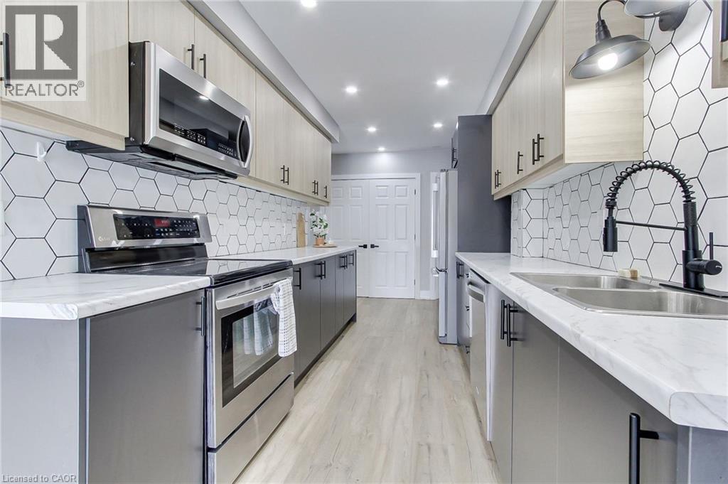 165 Kozlov Street Unit# 50, Barrie, Ontario  L4N 7M7 - Photo 12 - 40808311