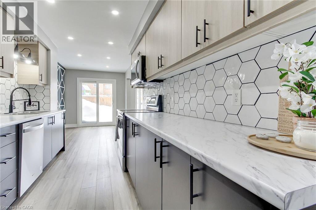 165 Kozlov Street Unit# 50, Barrie, Ontario  L4N 7M7 - Photo 15 - 40808311