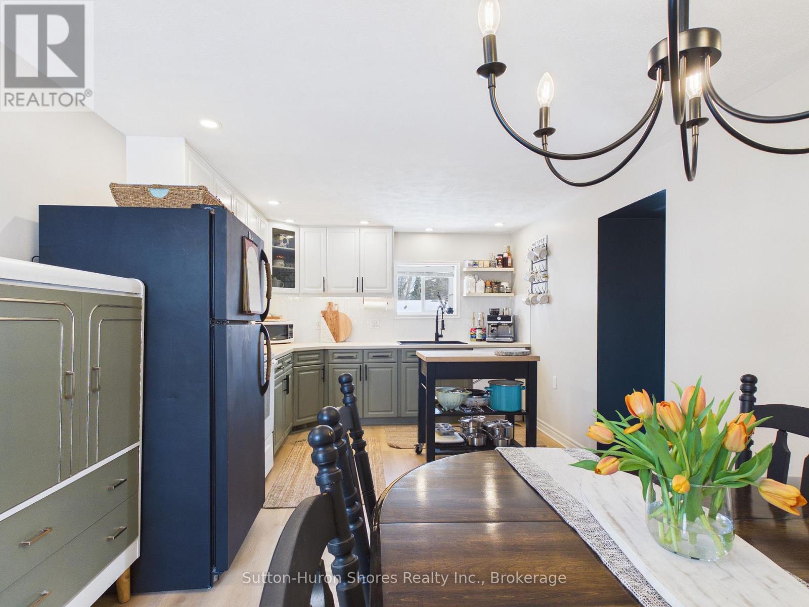 103 Amelia Street, Brockton, Ontario  N0G 2V0 - Photo 10 - X12833890