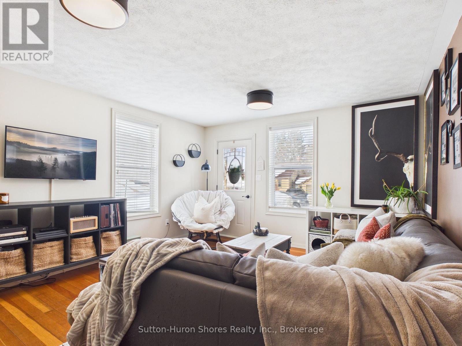 103 Amelia Street, Brockton, Ontario  N0G 2V0 - Photo 16 - X12833890