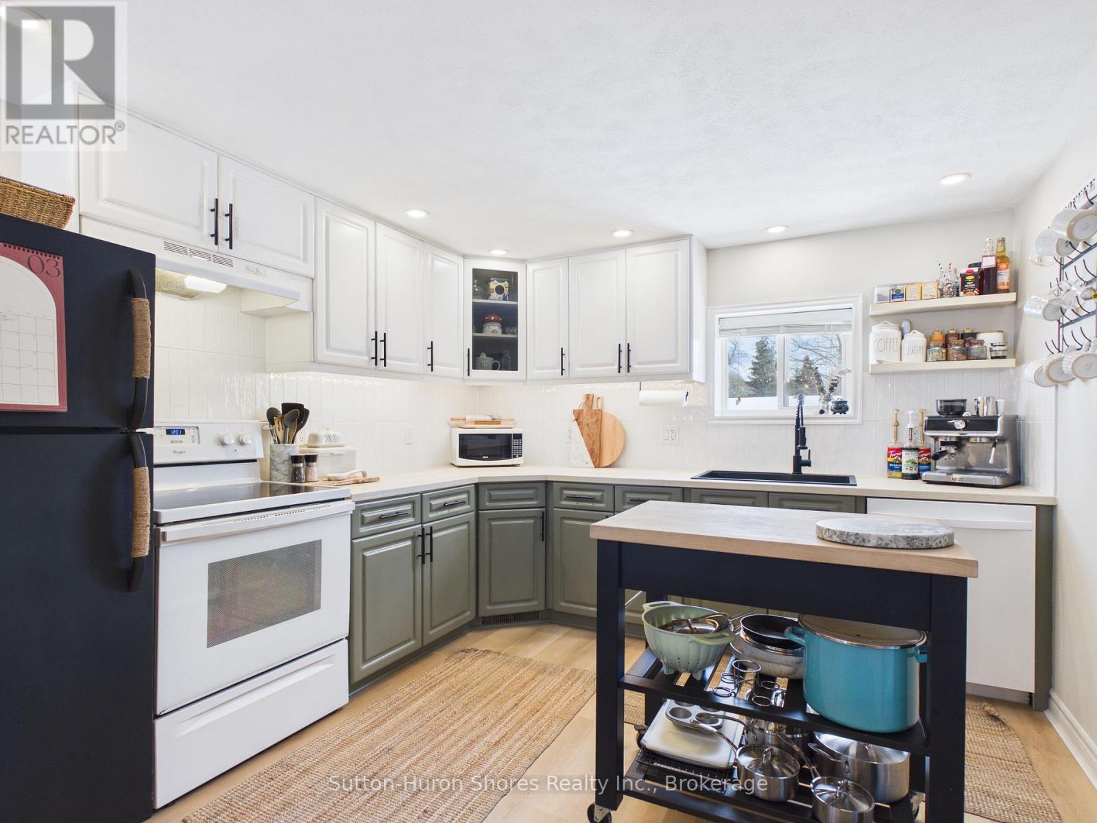 103 Amelia Street, Brockton, Ontario  N0G 2V0 - Photo 8 - X12833890