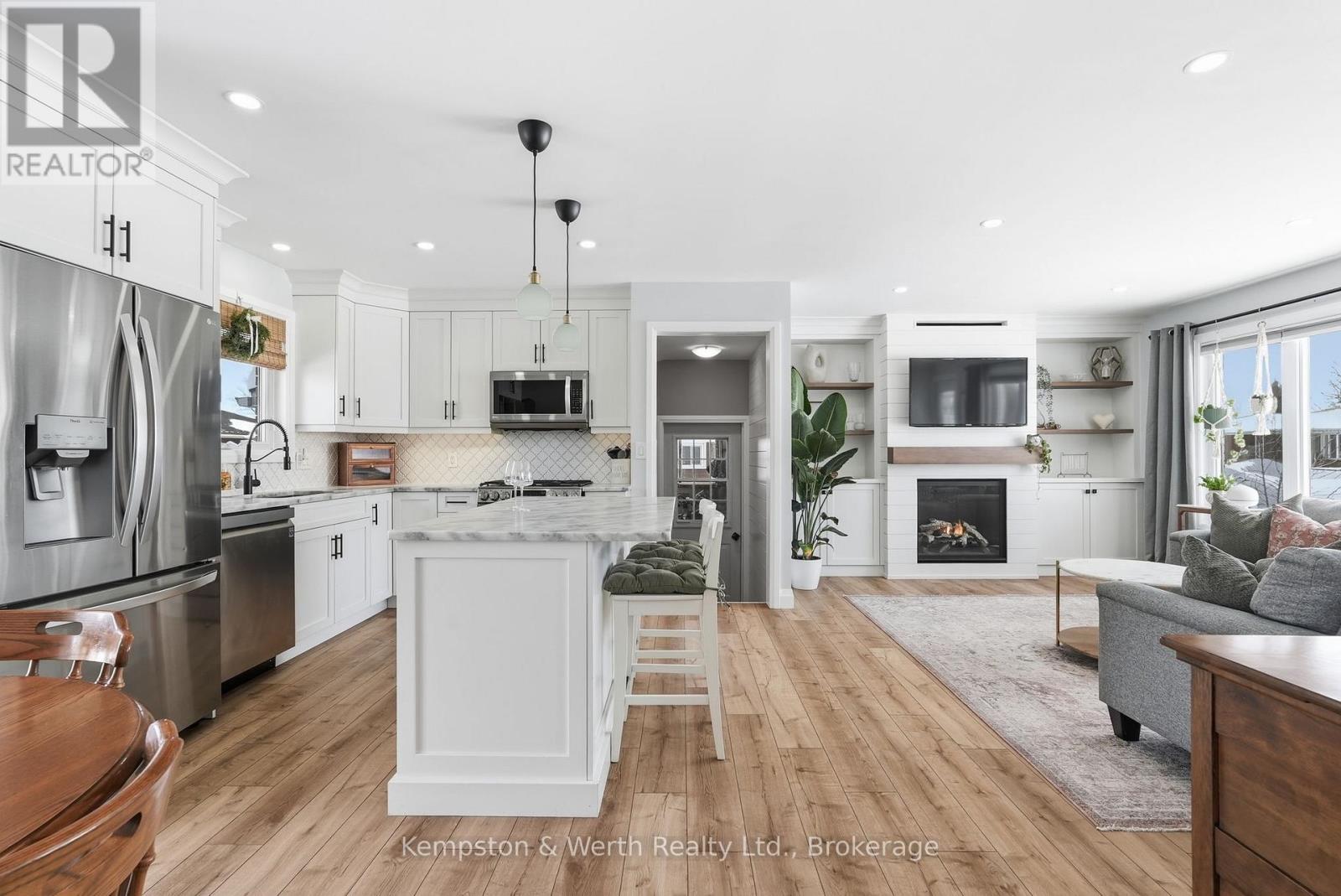 727 Palace Street E, North Perth, Ontario  N4W 2R8 - Photo 19 - X12833914