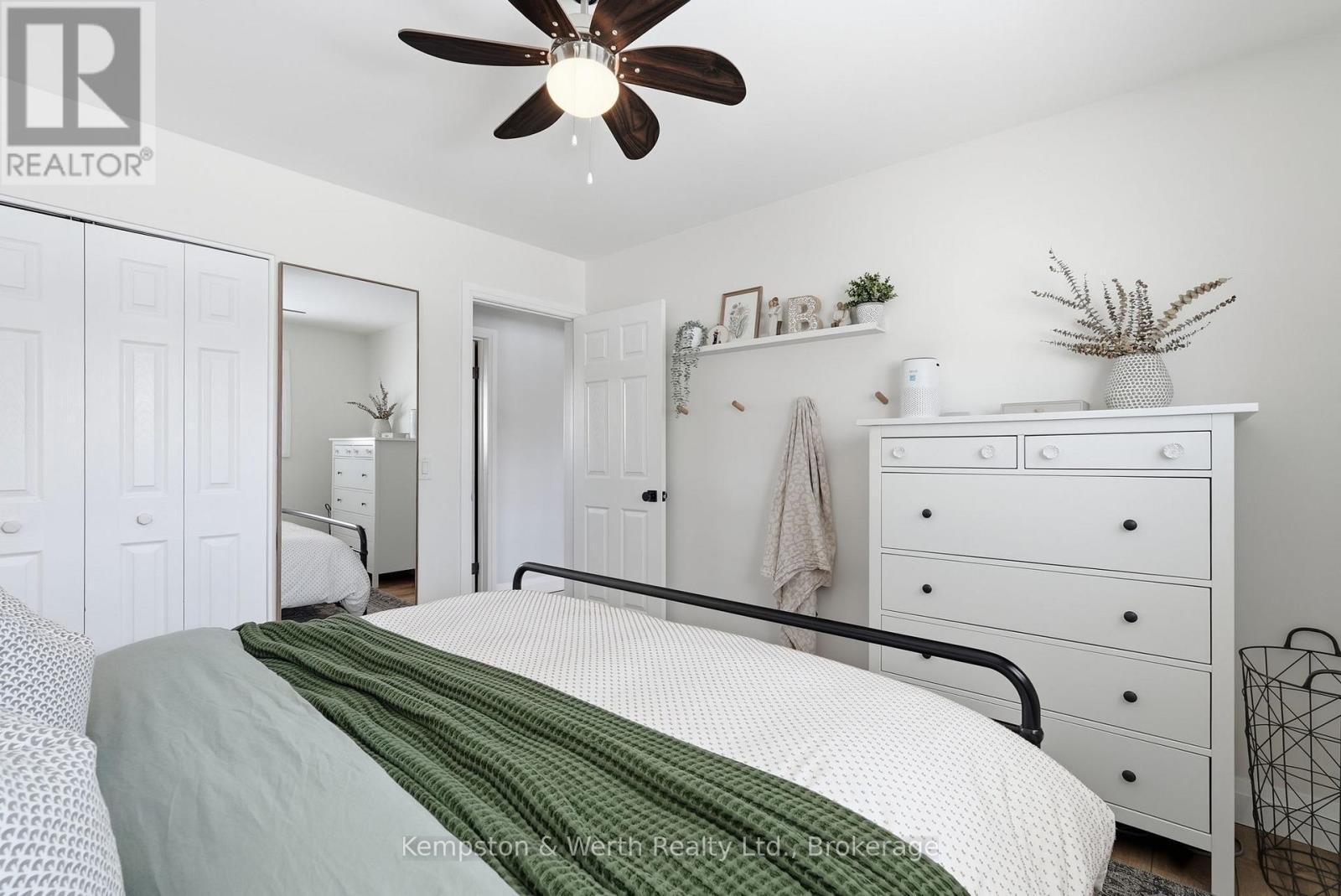 727 Palace Street E, North Perth, Ontario  N4W 2R8 - Photo 23 - X12833914