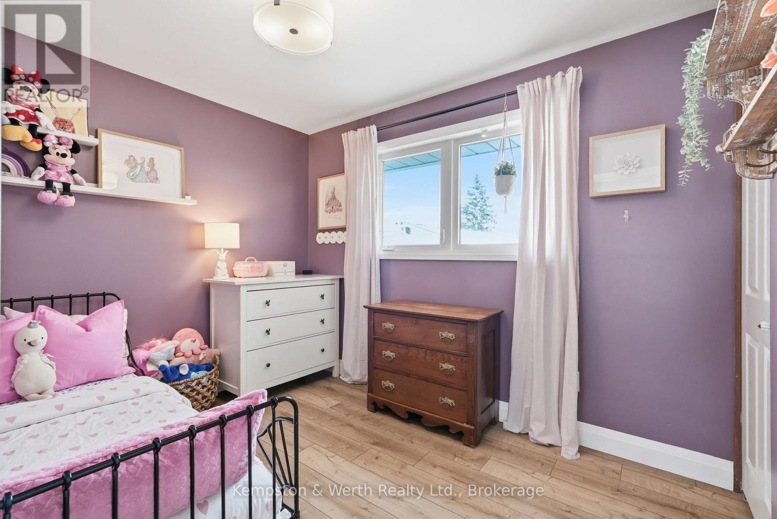 727 Palace Street E, North Perth, Ontario  N4W 2R8 - Photo 24 - X12833914