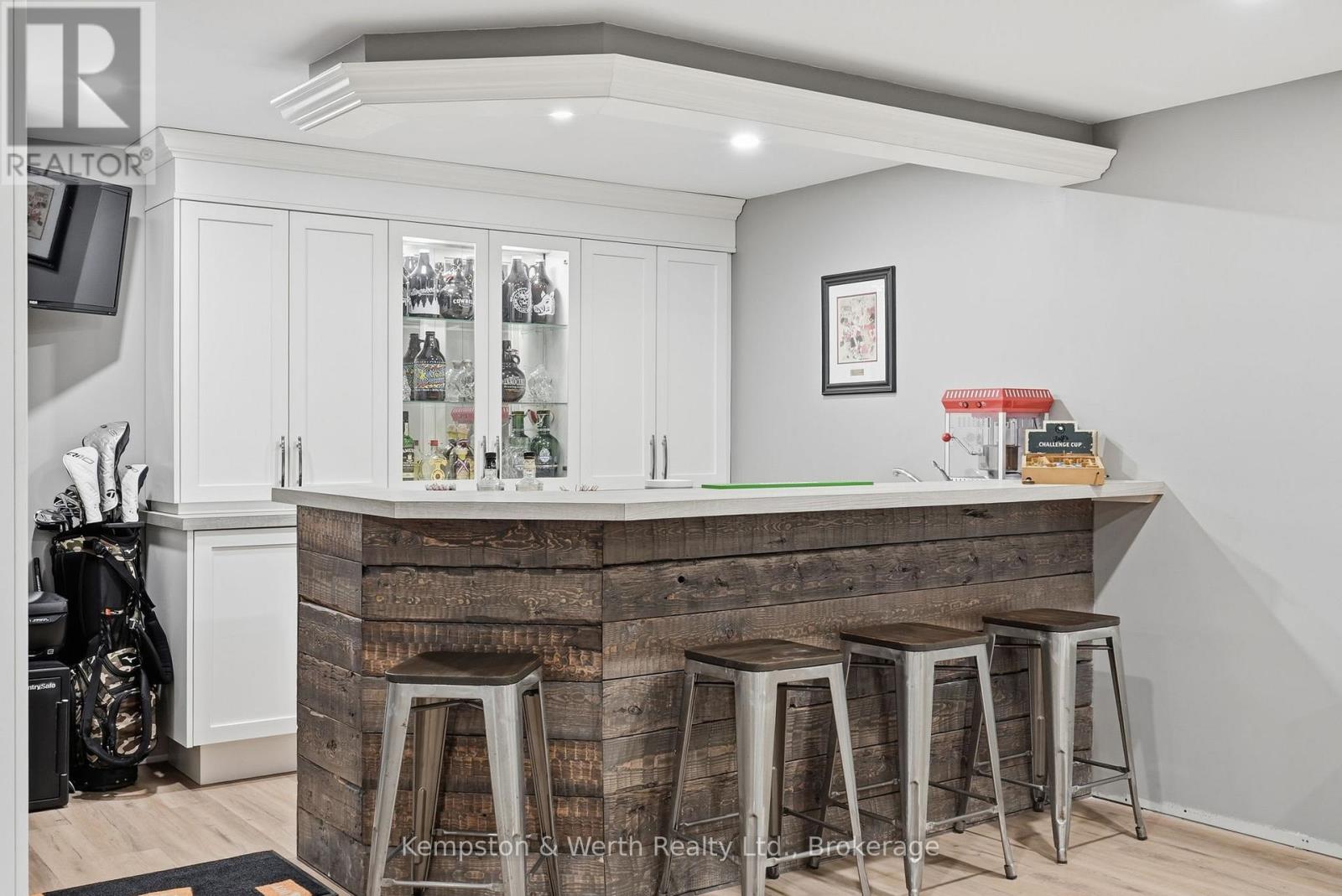 727 Palace Street E, North Perth, Ontario  N4W 2R8 - Photo 28 - X12833914