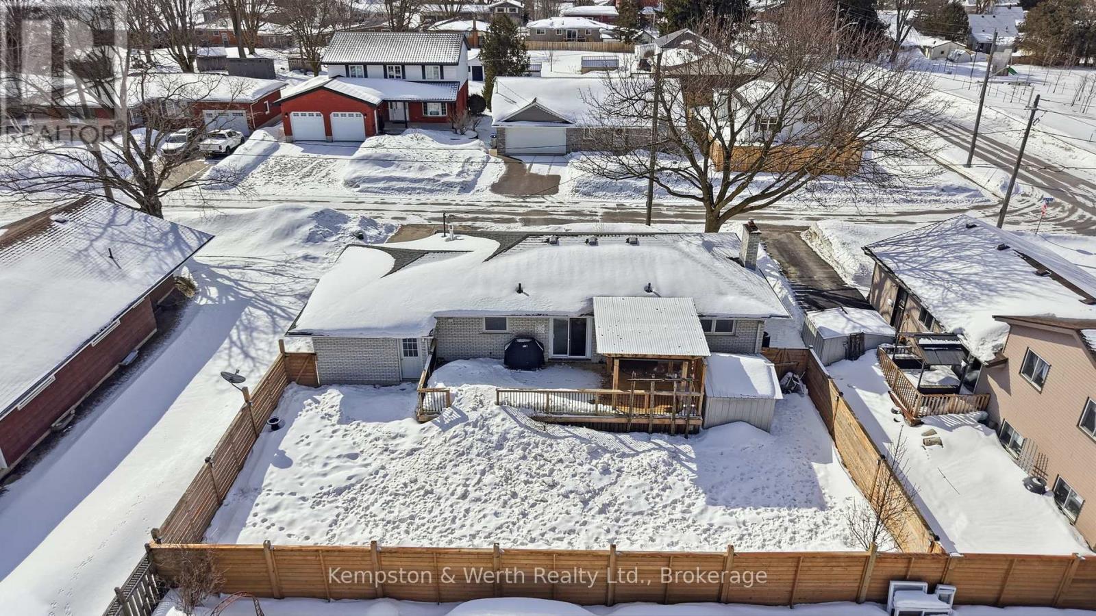 727 Palace Street E, North Perth, Ontario  N4W 2R8 - Photo 39 - X12833914