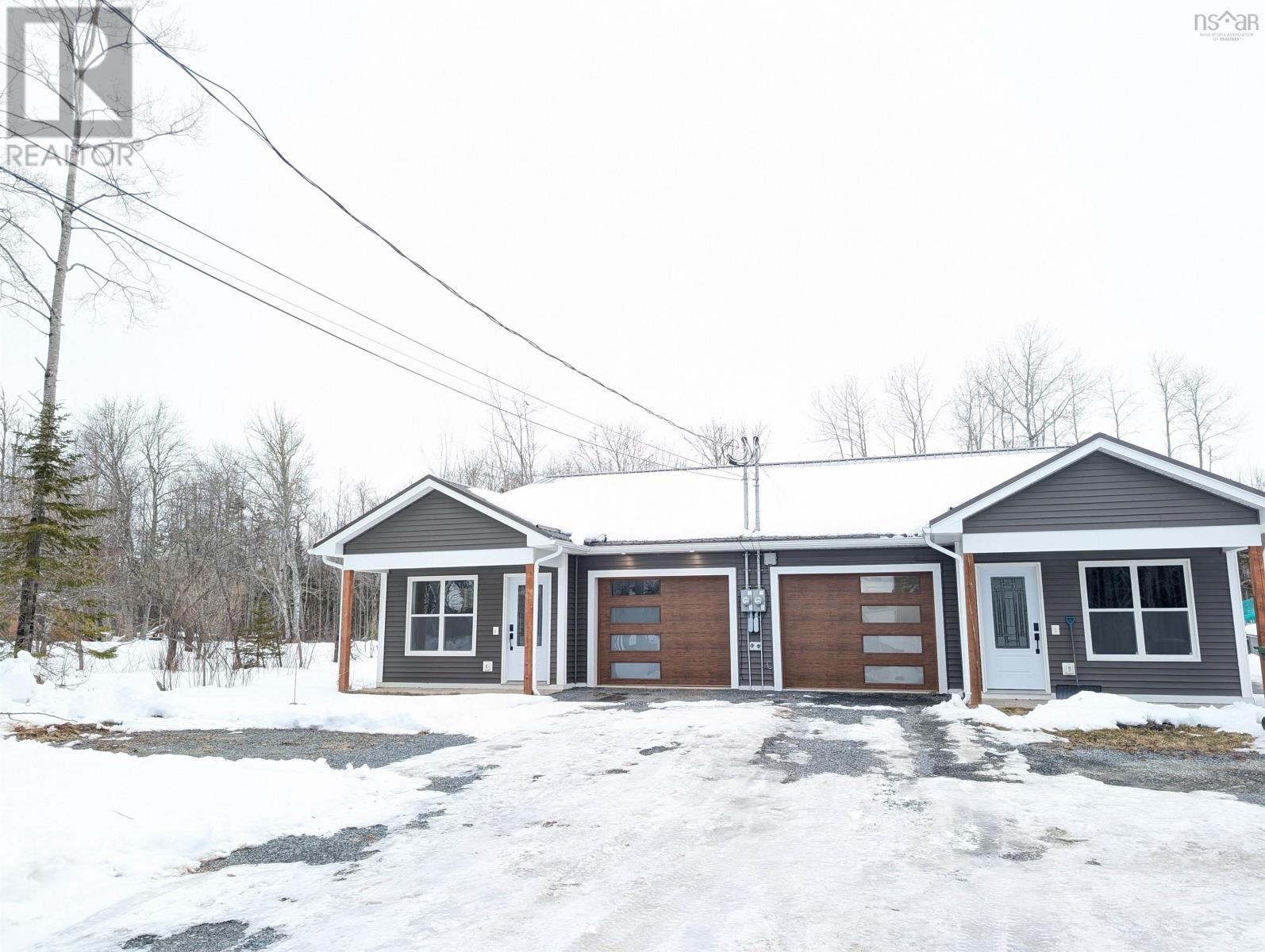 128 & 130 Renfrew Road, Enfield, Nova Scotia  B2T 1M6 - Photo 3 - 202603313