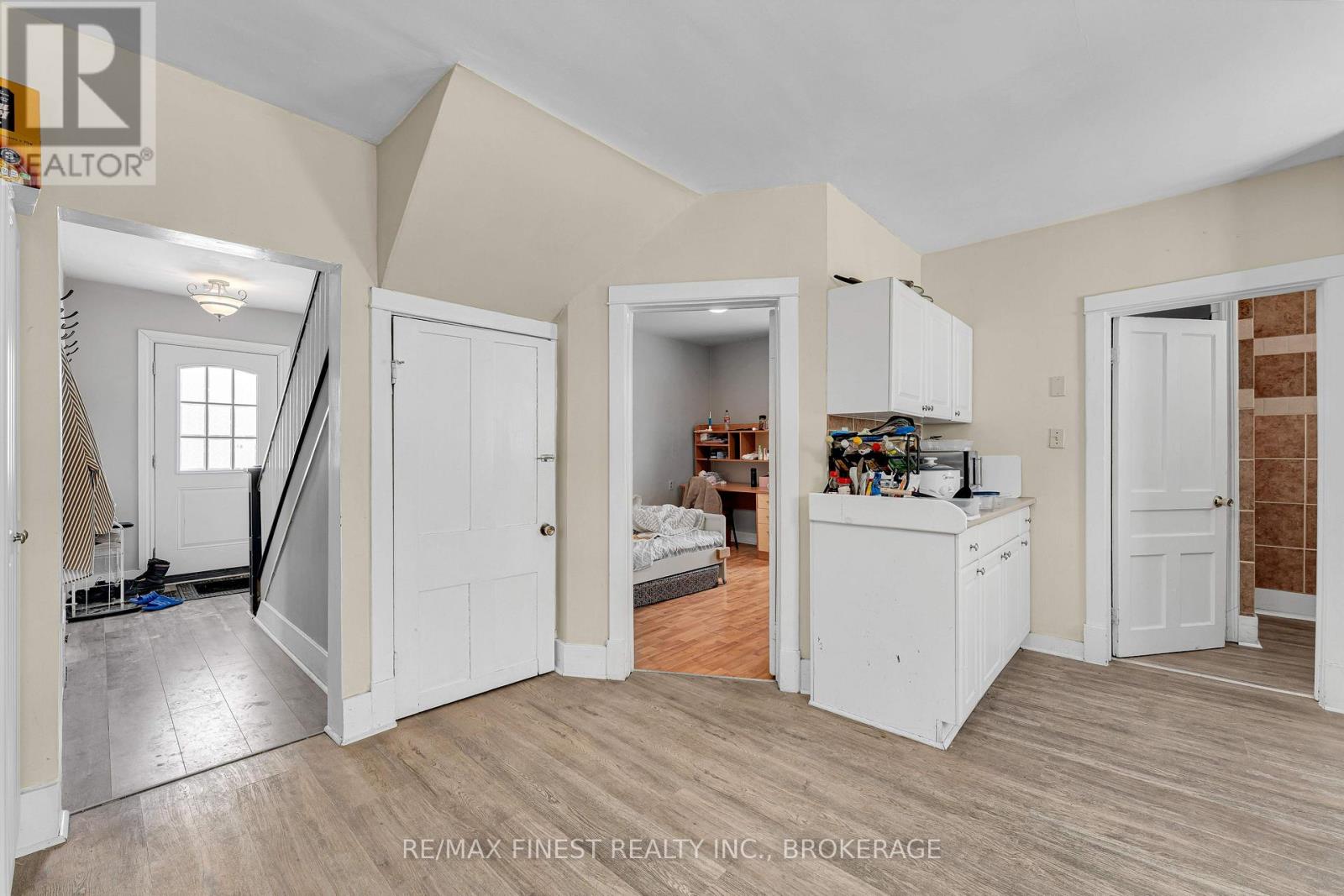 273 College Street, Kingston, Ontario  K7L 4M1 - Photo 7 - X12833986