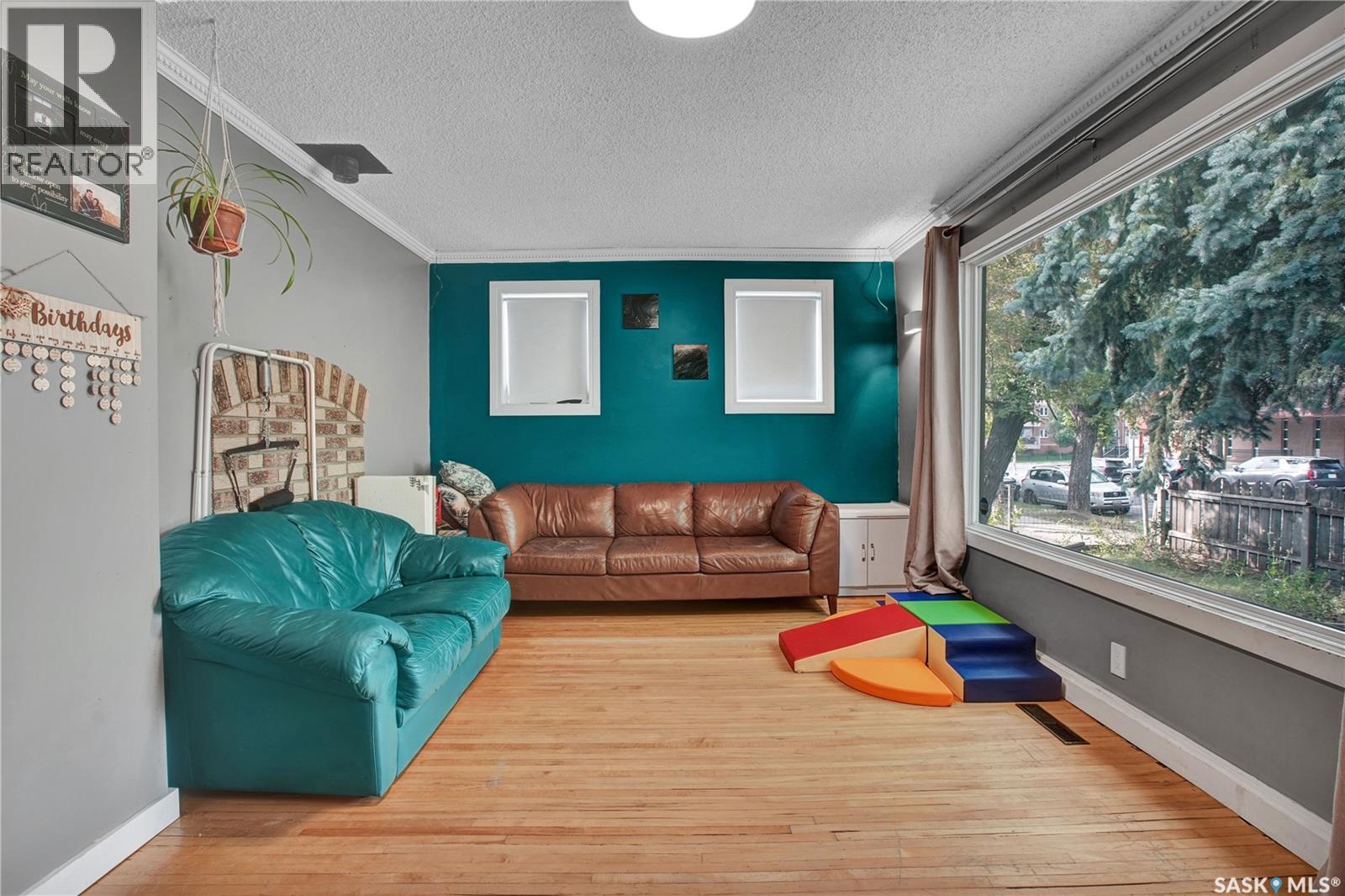 226 N Avenue S, Saskatoon, Saskatchewan  S7M 2M9 - Photo 3 - SK029468