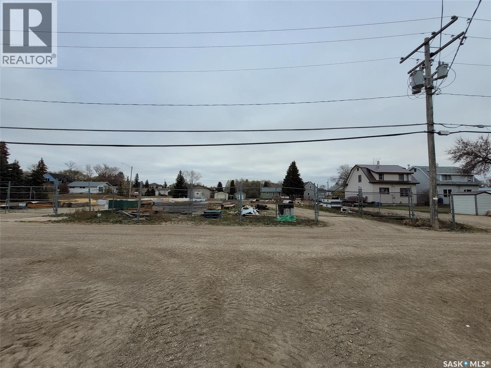 41 Main Street, Lanigan, Saskatchewan  S0K 2M0 - Photo 2 - SK029464