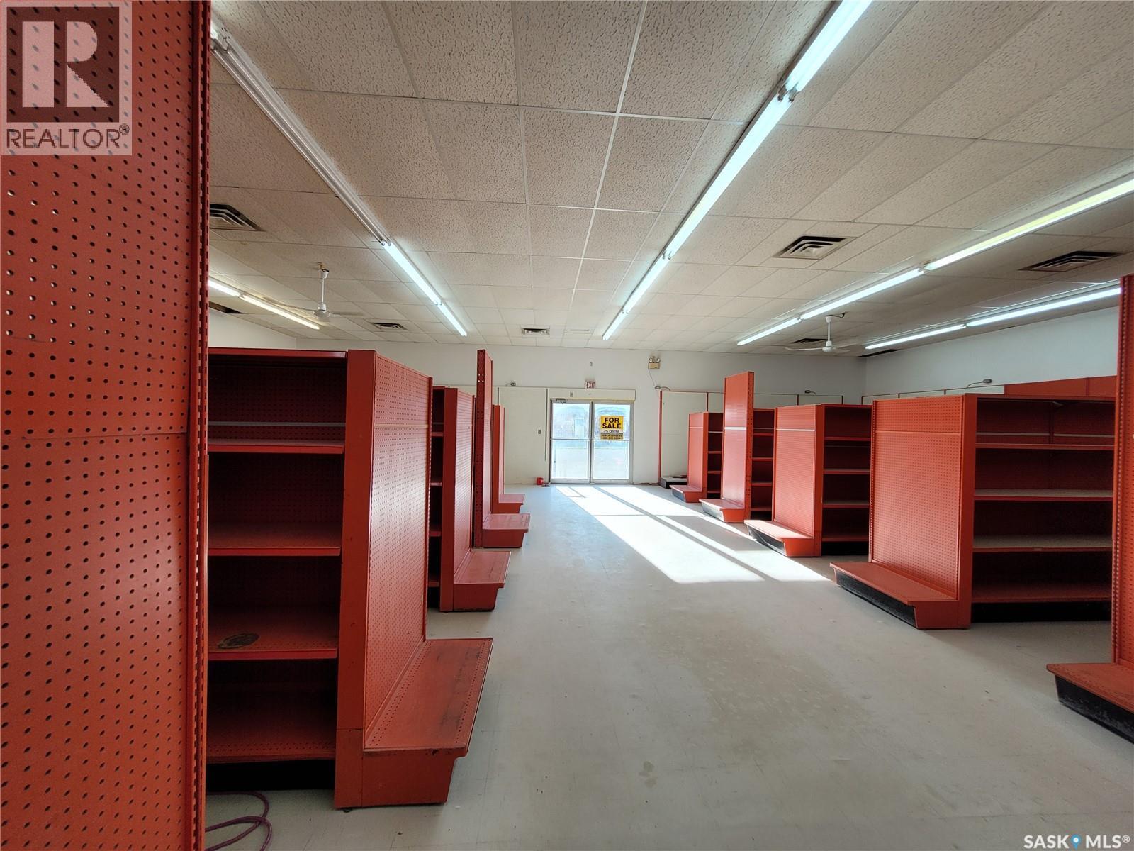 41 Main Street, Lanigan, Saskatchewan  S0K 2M0 - Photo 4 - SK029464