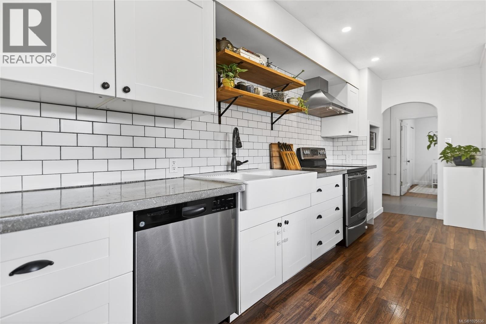 1065 Willemar Ave, Courtenay, British Columbia  V9N 3M1 - Photo 27 - 1025636