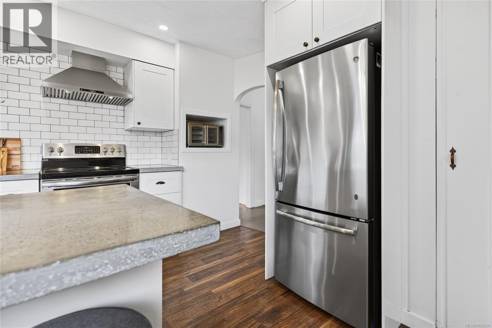 1065 Willemar Ave, Courtenay, British Columbia  V9N 3M1 - Photo 29 - 1025636