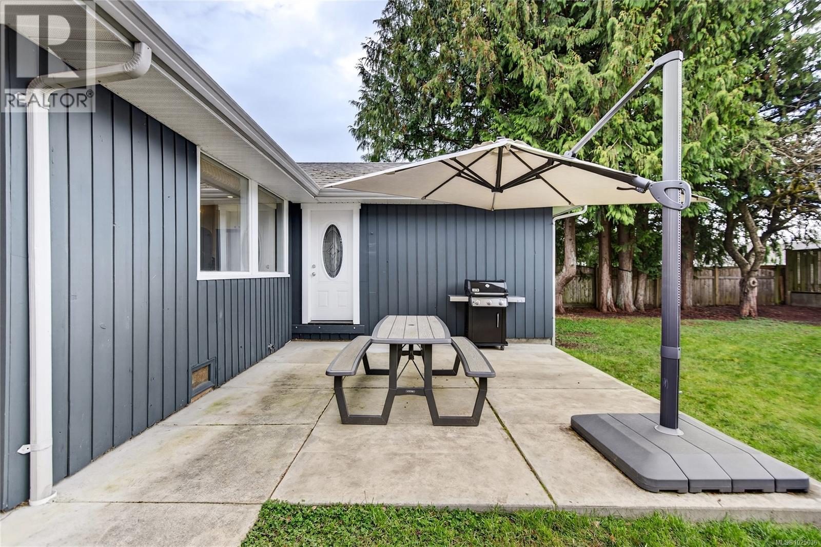 1065 Willemar Ave, Courtenay, British Columbia  V9N 3M1 - Photo 47 - 1025636