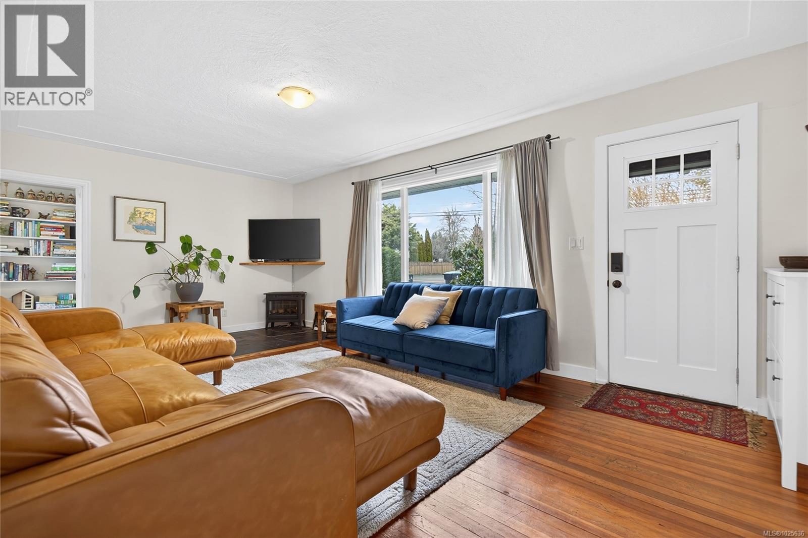 1065 Willemar Ave, Courtenay, British Columbia  V9N 3M1 - Photo 5 - 1025636