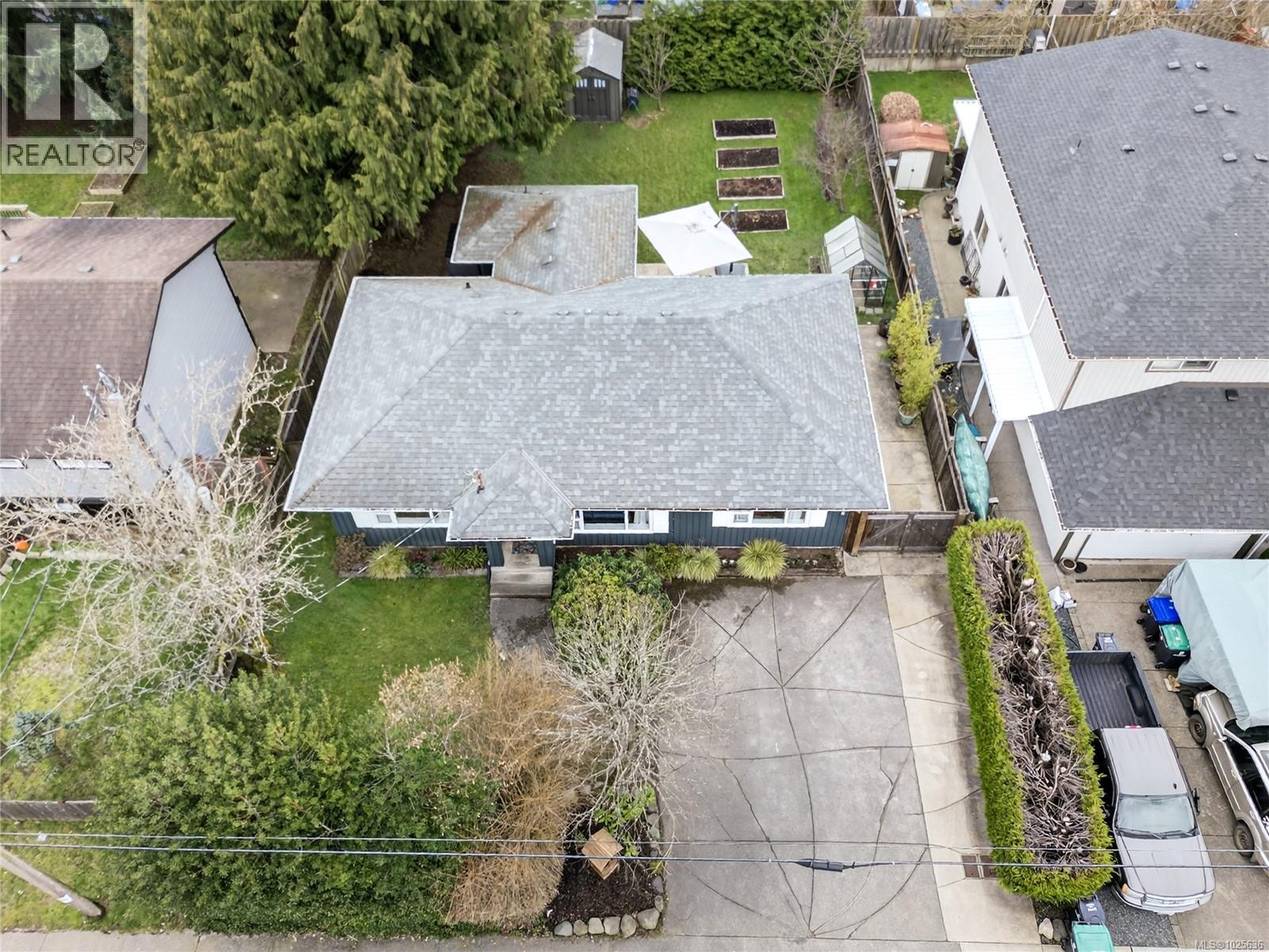 1065 Willemar Ave, Courtenay, British Columbia  V9N 3M1 - Photo 58 - 1025636