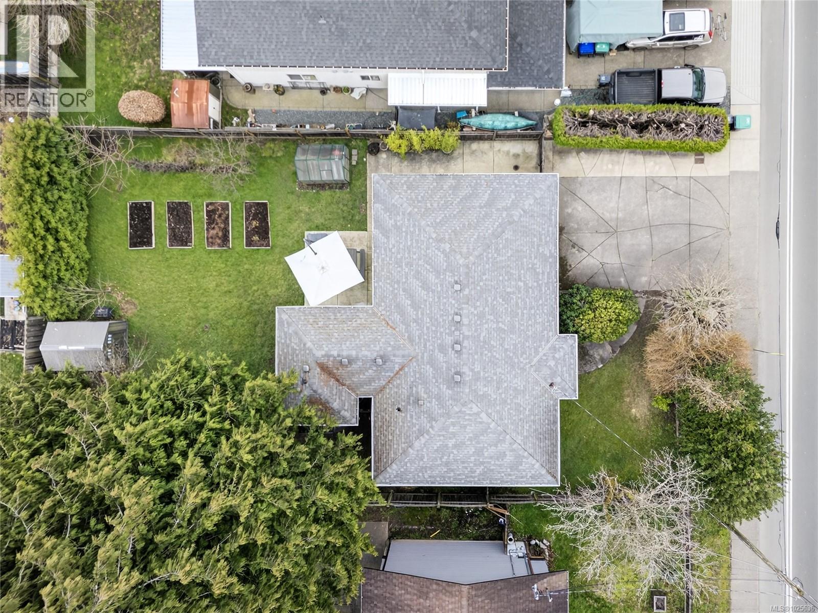 1065 Willemar Ave, Courtenay, British Columbia  V9N 3M1 - Photo 59 - 1025636