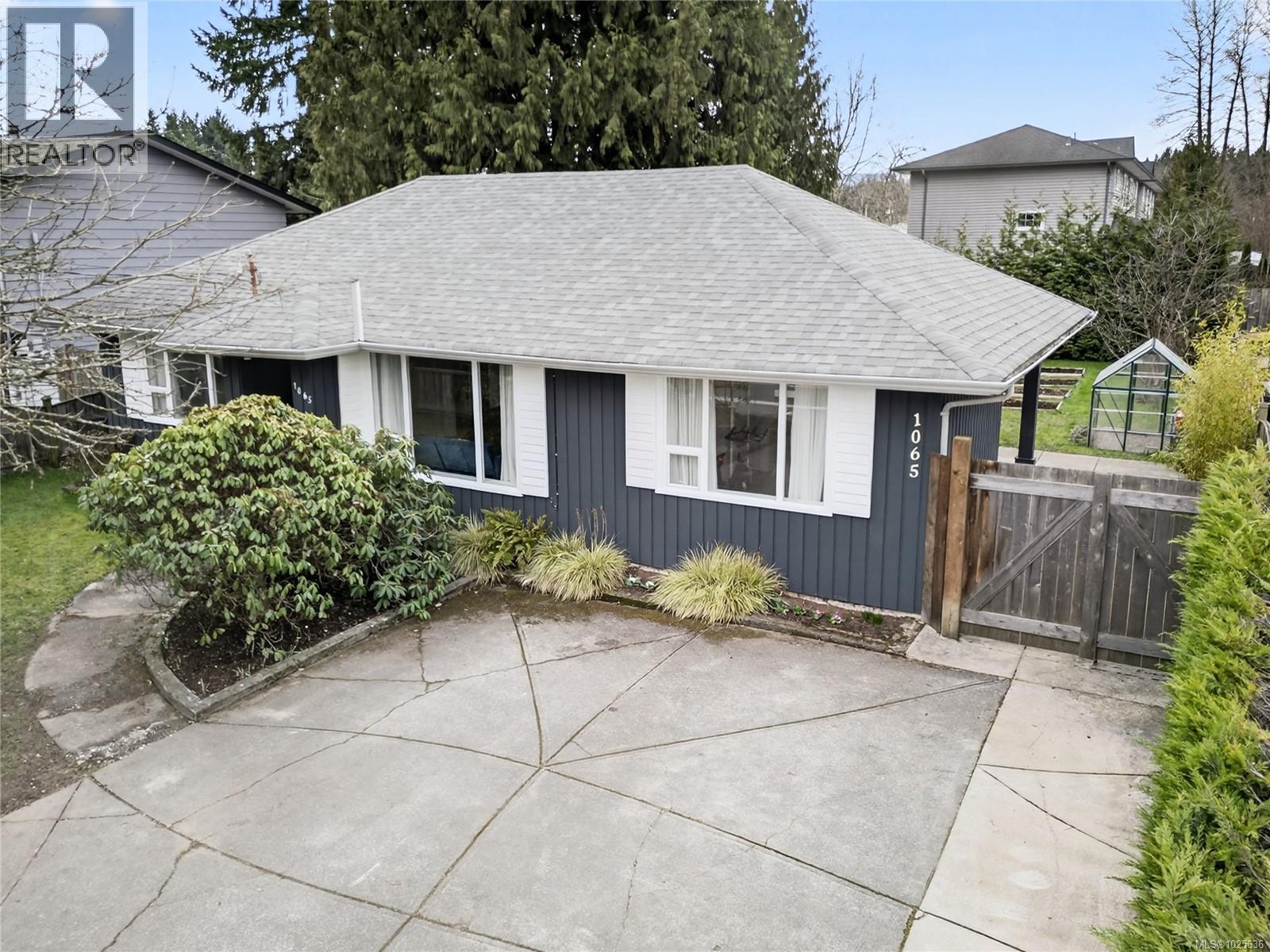 1065 Willemar Ave, Courtenay, British Columbia  V9N 3M1 - Photo 62 - 1025636