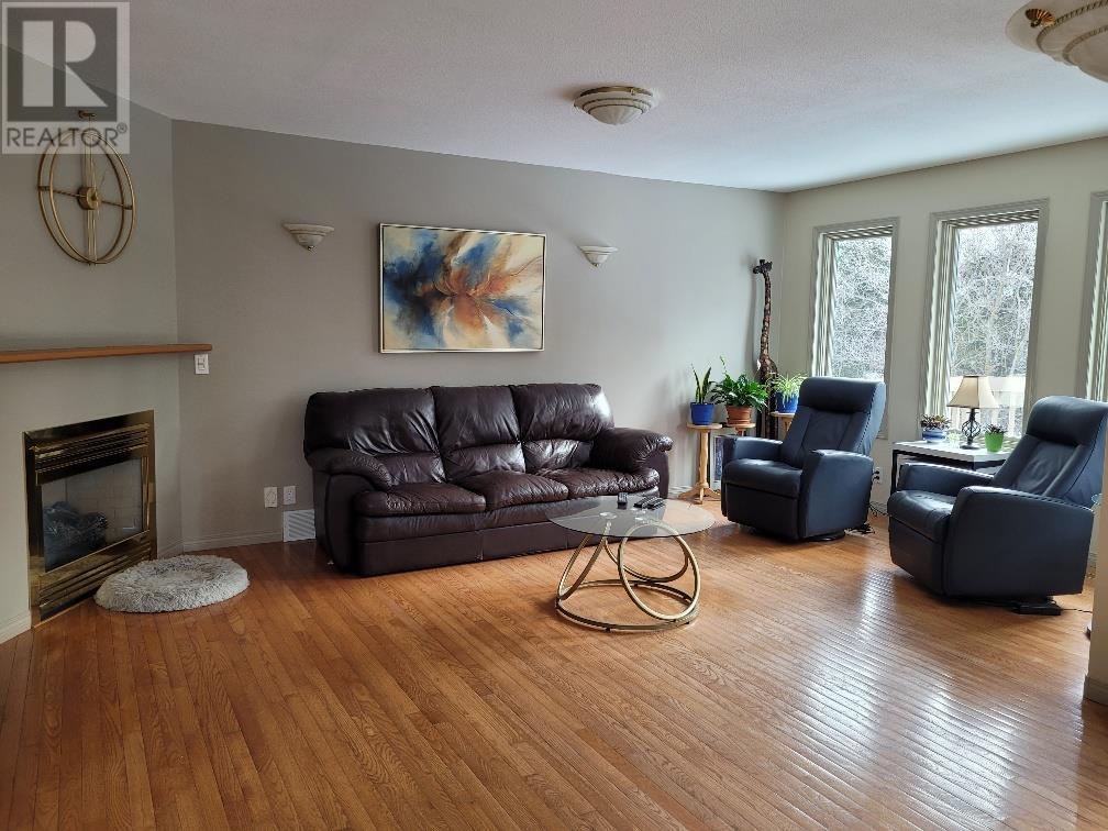 34 Wabigoon Dr W, Dryden, Ontario  P8N 3K3 - Photo 5 - TB2600235