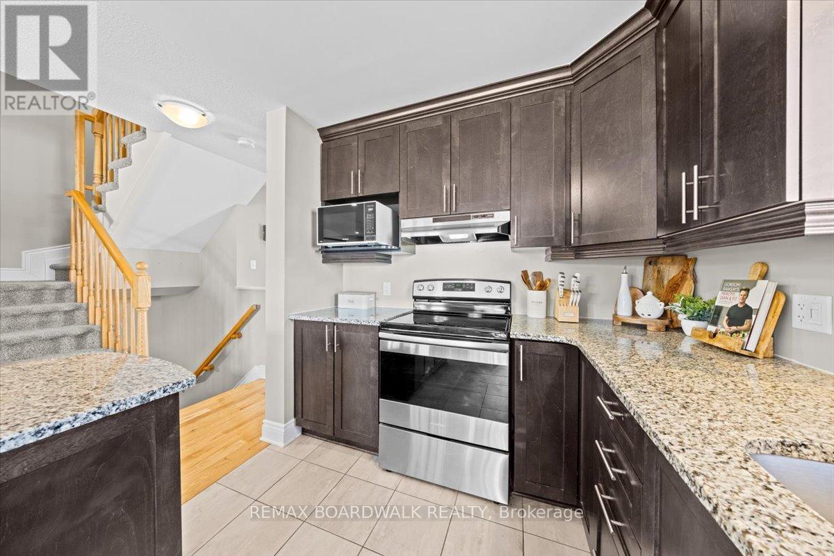 2424 Marble Crescent, Clarence-Rockland, Ontario  K4K 1P6 - Photo 13 - X12833904