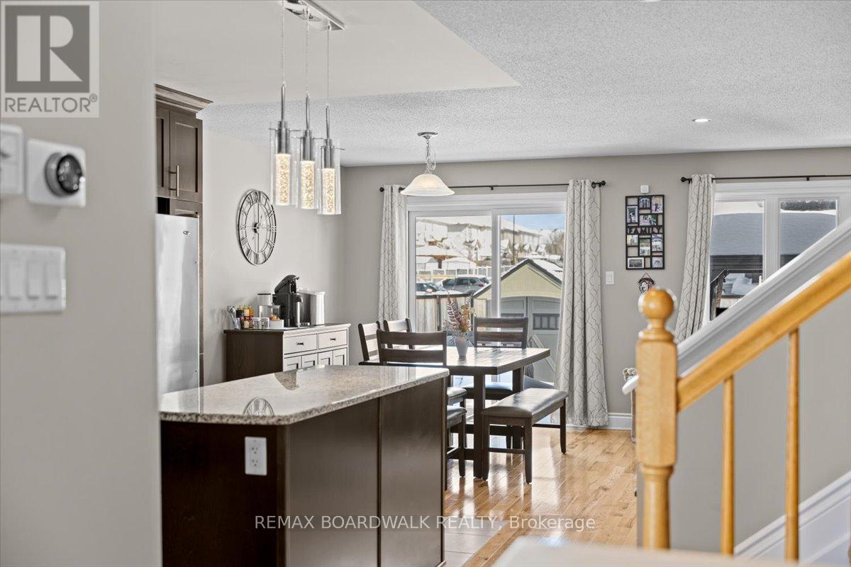 2424 Marble Crescent, Clarence-Rockland, Ontario  K4K 1P6 - Photo 25 - X12833904