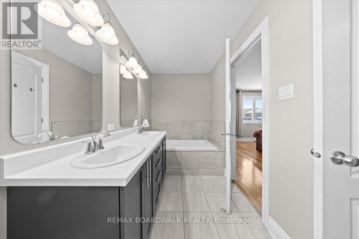 2424 Marble Crescent, Clarence-Rockland, Ontario  K4K 1P6 - Photo 31 - X12833904