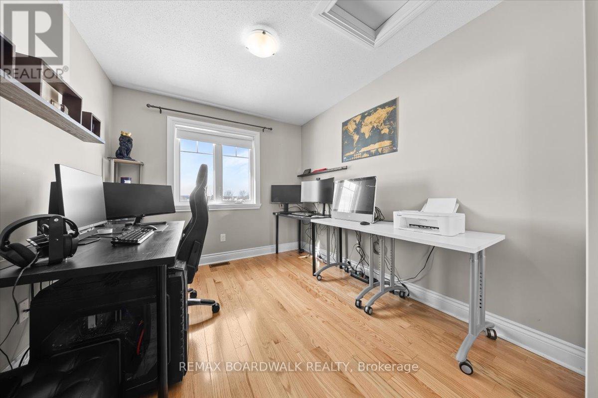 2424 Marble Crescent, Clarence-Rockland, Ontario  K4K 1P6 - Photo 37 - X12833904