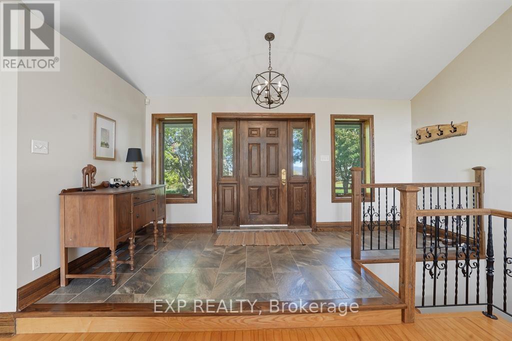 2830 Concession 4 Road, Alfred And Plantagenet, Ontario  K0B 1A0 - Photo 4 - X12833936