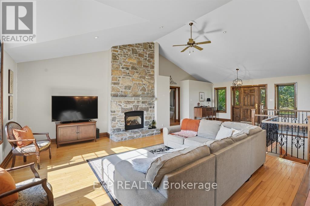 2830 Concession 4 Road, Alfred And Plantagenet, Ontario  K0B 1A0 - Photo 6 - X12833936