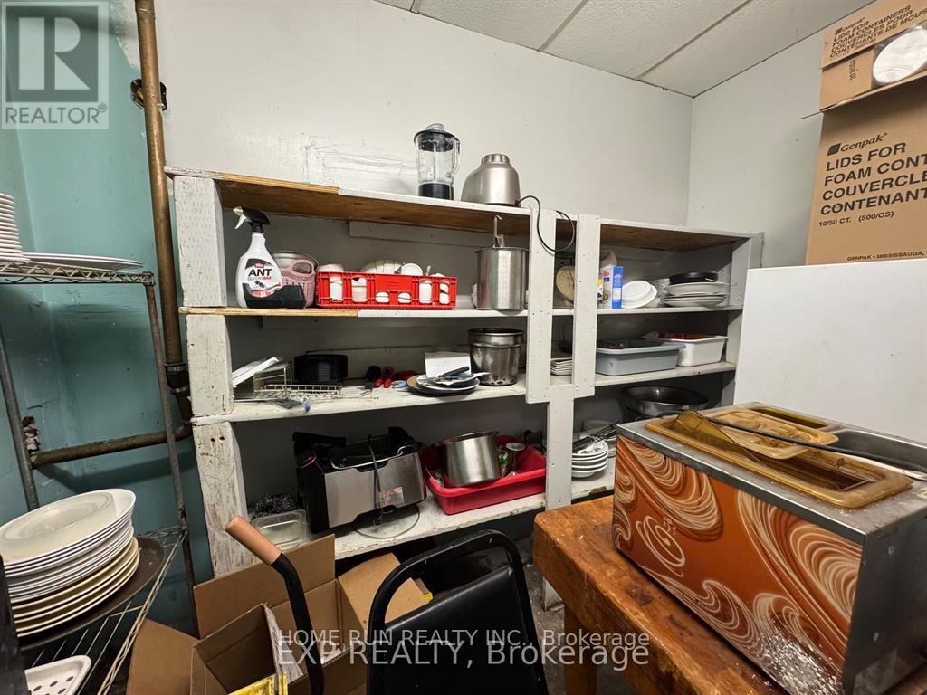 12 Lebreton Street N, Ottawa, Ontario  K1R 7H2 - Photo 8 - X12833944