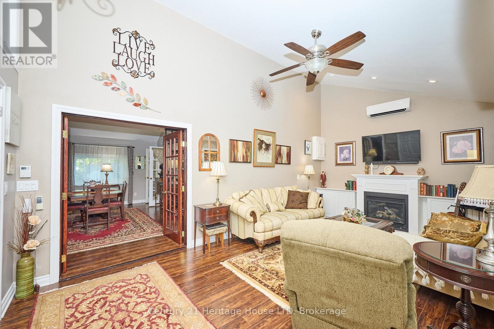 662 Lakeshore Road, Fort Erie (Lakeshore), Ontario  L2A 1B9 - Photo 9 - X12833880