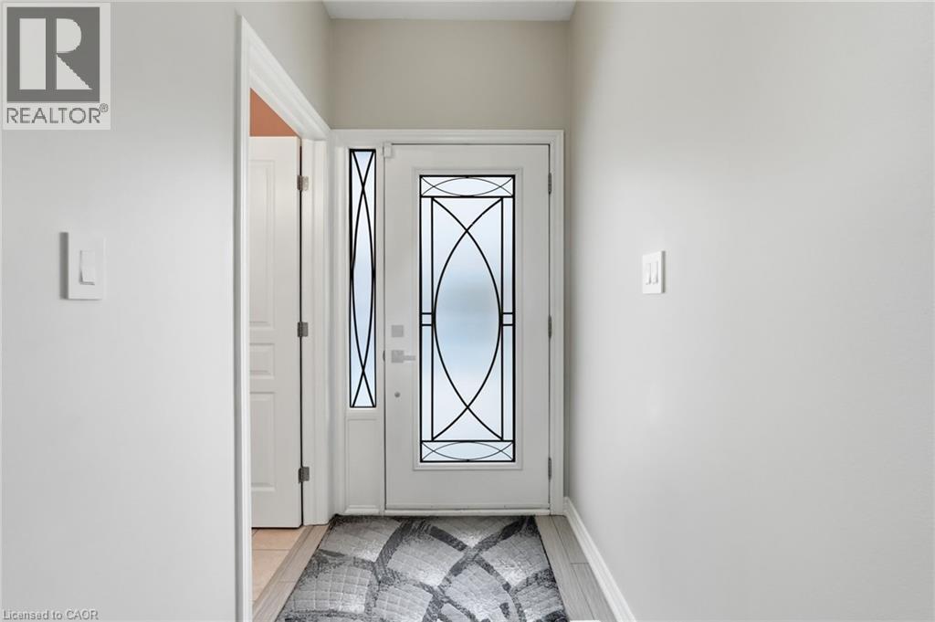 5317 Applegarth Drive, Burlington, Ontario  L7L 7E3 - Photo 5 - 40808262