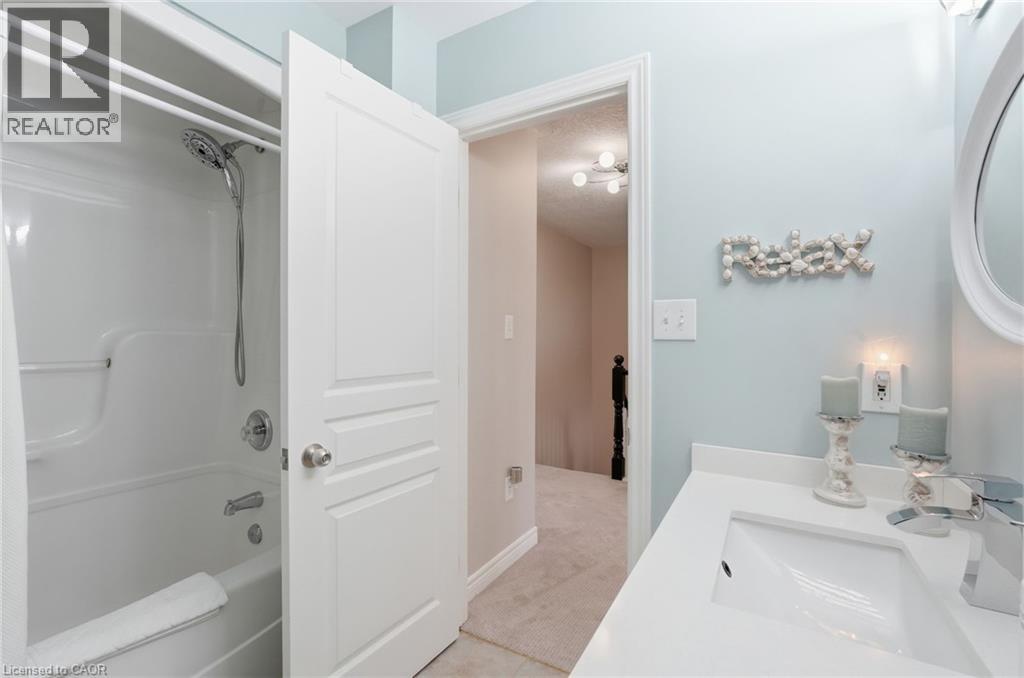 5317 Applegarth Drive, Burlington, Ontario  L7L 7E3 - Photo 33 - 40808262