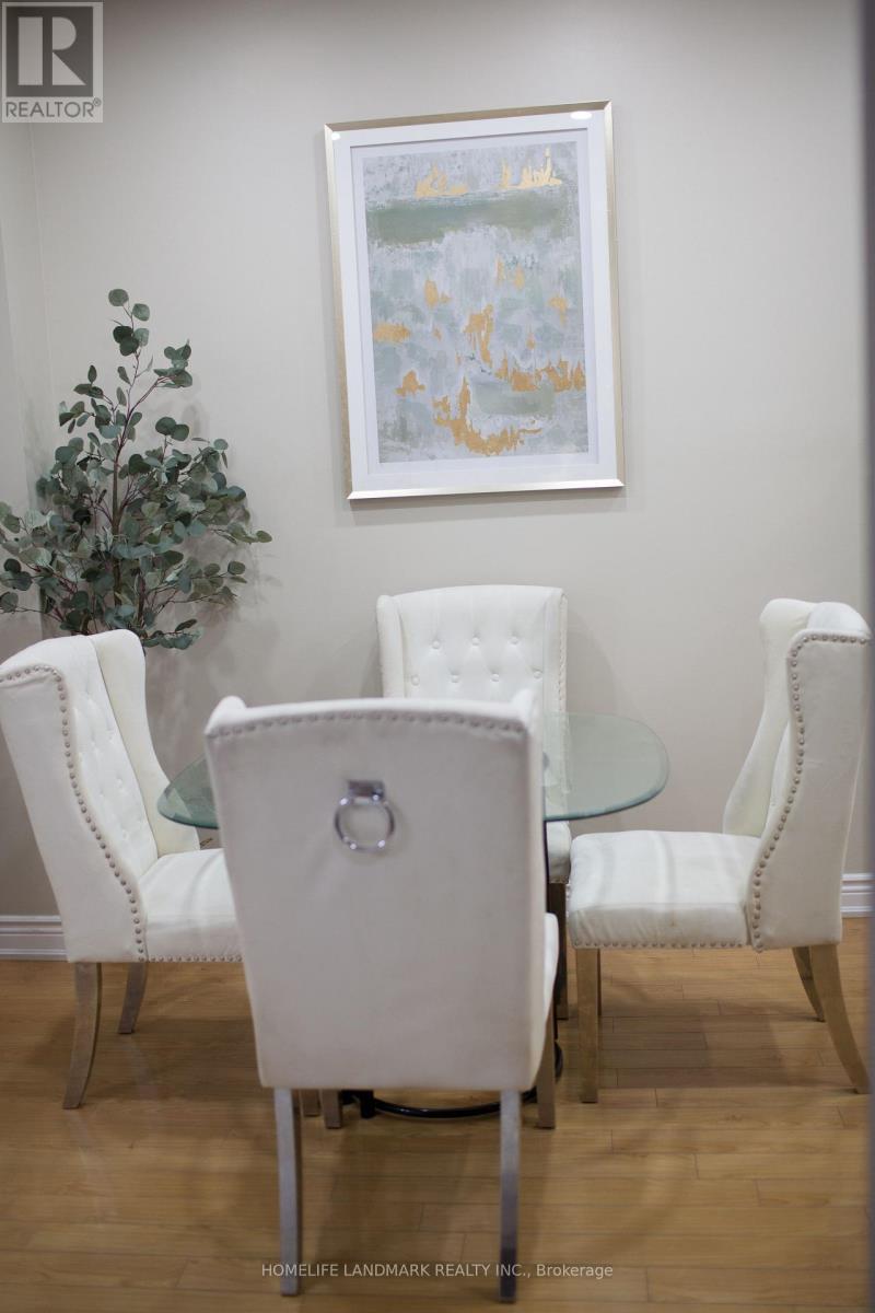 24 Cherryplum Way, Brampton, Ontario  L6S 6J4 - Photo 11 - W12832106