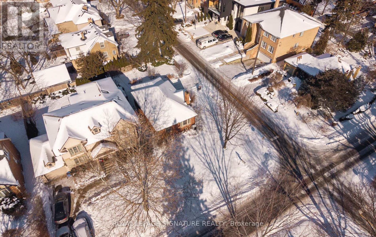 28 Eagle Road, Toronto, Ontario  M8Z 4H5 - Photo 45 - W12832946