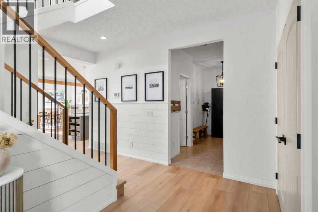 57 Riviera Crescent, Cochrane, Alberta  T4C 0T6 - Photo 6 - A2286496